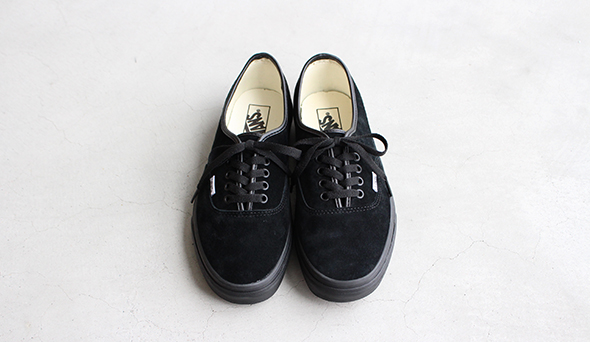 Vans Authentic Pig Suede Blackバンズ　スニーカー