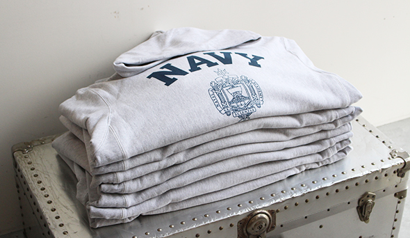 IMPORT】Champion Reverse Weave Hoodie “USNA Official Print”こちら