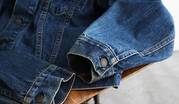 VINTAGE】70s Levis Denim Jacket 70505 “With Embroidery”春に